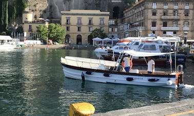 Lancia Fratelli Aprea 26' Motor Yacht in Sorrento, Italy