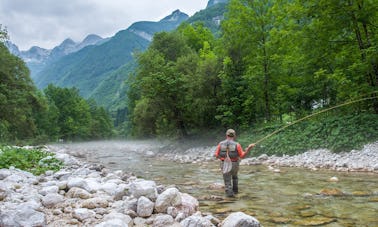 Servicio de guía Go Fly Fishing Slovenia: los Alpes pescan para ti