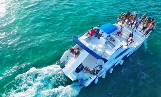 CATAMARAN VIP PARTY BOAT-SNORKED-NATURAL POOL EVERYTHING INCLUDED