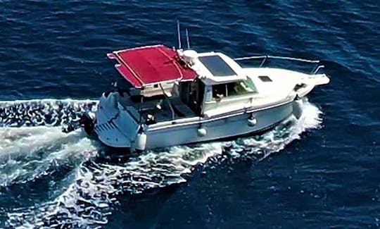 Book Private Tour with Skipper on Jeanneau Merry Fisher 700