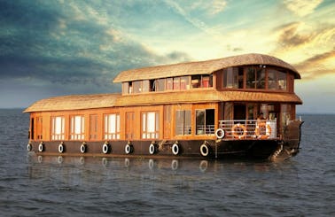 Houseboat Tour on Kerala Backwaters from Alappuzha