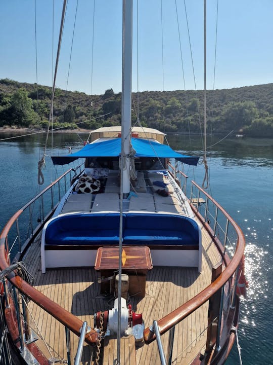 Recorrido privado en barco por Bodrum a bordo de una goleta de 48 pies