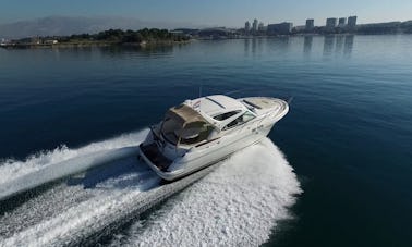 Boat Charter Jeanneau Prestige 34 in Split Croatia