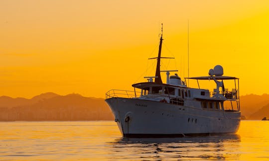 105´ Wonderful Classic Motor Yacht Charter in Rio de Janeiro, Brazil