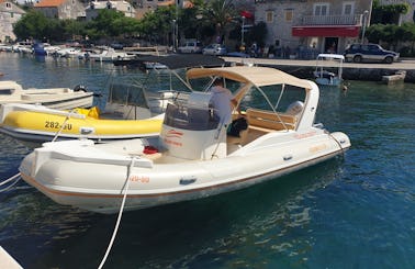 Travel in Style with Aquamax B23 Powerboat in Pučišća