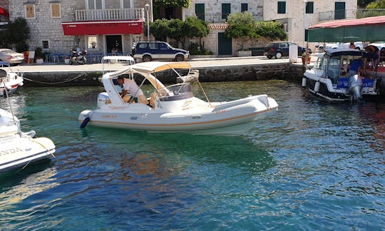 Travel in Style with Aquamax B23 Powerboat in Pučišća