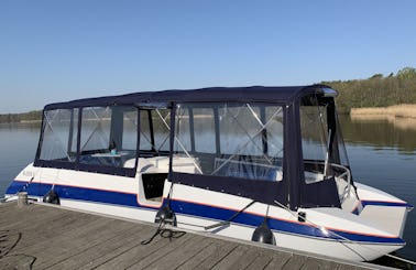 Bayliner Partyboat with BBQ up 13 persons in Berlin