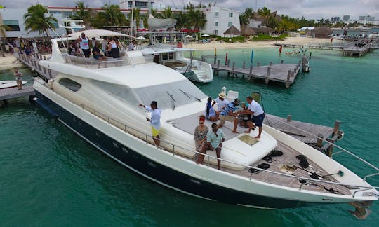 Luxury Yacht 74ft  Costa Mujeres