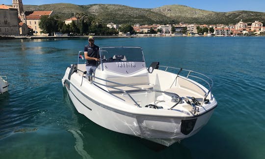 Beneteau Flyer 7.7. Space deck Boat for rent in Trogir, Croatia