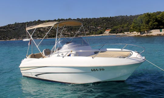 Terraza Beneteau Flyer 550 - Alquiler en Trogir, Croacia - Cuddy Cabin/Walk Around