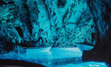 Caverna azul, Mamma Mia e Hvar, excursão de 5 ilhas saindo de Trogir, Croácia