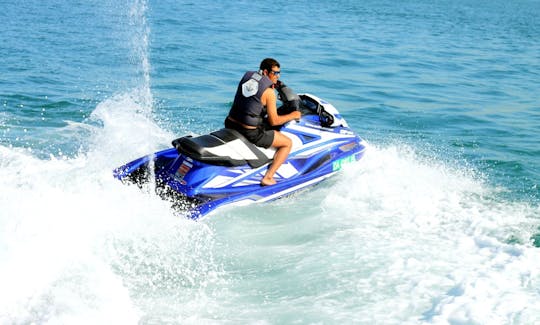 MNH Jet Ski