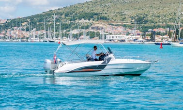 Beneteau Flyer 6.6. Spacedeck boat for rent in Trogir, Croatia