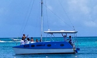 Beautiful Power Boat for Rent in Noord, Aruba