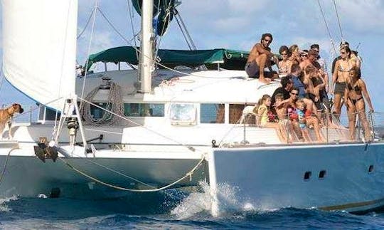 Book a Party-Boat Between Panama and Colombia