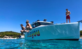 Book the Comfortable Speedboat for 12 person in Milna, Croatia
