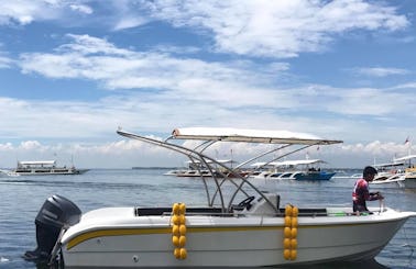 Book the 40' Powerboat for 8 People in Lapu-Lapu City, Mactan