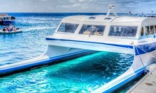 Ferry pour Saint-Barth aller-retour à bord d'un perceur à vagues à grande vitesse de 62 pieds