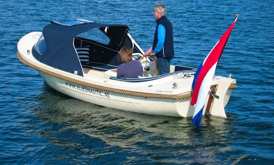 Ideal boat for 7 people in Kortgene Zeeland