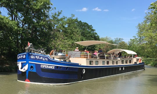 Luxury Canal Barge for 6 People in Occitanie, France