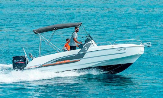 Book the Beneteau Flyer 6.6 Center Console in Trogir, Split-Dalmatia County