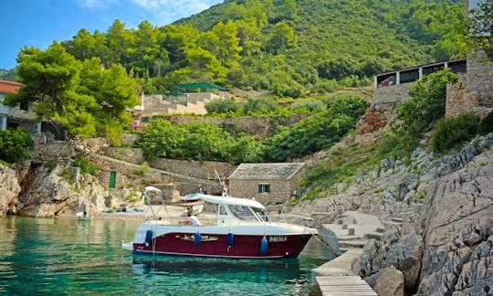 Rent a Boat Quicksilver Arvor 250as Cabin Motor Yacht - Fish, Trips and More in Podgora