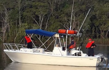 26' Center Console Fishing Charter for 2-3 anglers in Pedregal, Panama