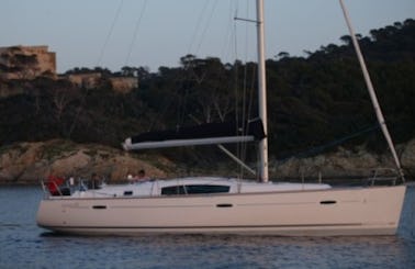 "Topaz" Beneteau Oceanis 43.4 Cruising Monohull Rental in Corfu, Greece