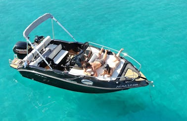 Rent the Nireus Ω53 Black Edition Center Console for up to 7 people in Paros