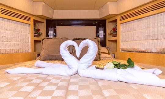 Beautiful Yacht bedroom that you will like to sleep in