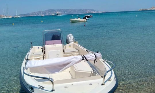 Fully Equipped 16' Motor Boat for Rent in Pollonia, Greece - No need a license to rent this boat!