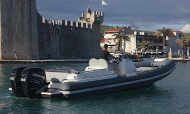 Book the Jokerboat Clubman 28 RIB + 2 X Mercury Verado 250 Hp in Trogir, Splitsko-dalmatinska županija