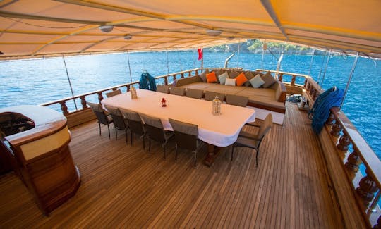 Sports nautiques gratuits/Gulet Lux Gulet avec équipage complet/FETHIYE MARINE
