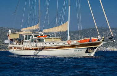 Lux Gulet / Full Crewed / CORFU ISLAND GREECE