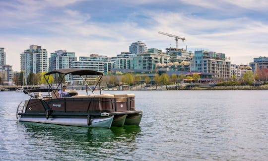 Sanpan Pontoon Boat Rentals in Downtown Vancouver