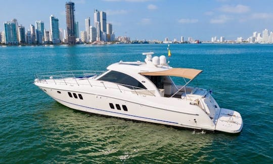 Deal of the Week! Sea Ray Sundancer 62 Ft Yacht for Rent in Cartagena, Colombia.