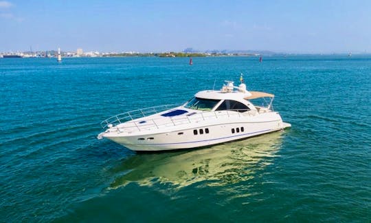 Deal of the Week! Luxurious Sea Ray Sundancer 62 ft for Rent in Cartagena, Colombia.
