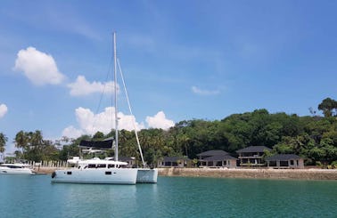 Lagoon 450 Memorable Cruising Experience in Singapore Strait!