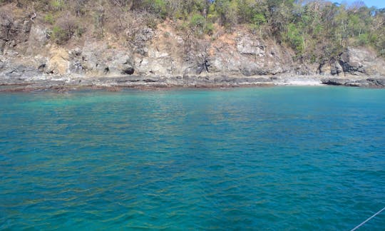Private 3-Hours Snorkeling Experience in Playa Flamingo, Guanacaste onboard 27' Custom Made Boat!
