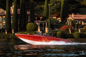 Excursion privée en bateau en bois sur le lac de Côme