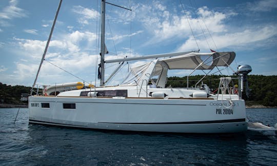 Sailboat rental in Split, Croatia - Beneteau Oceanis 35.1 (Maya Bay 2)