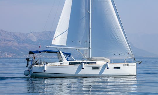 Sailboat rental in Split, Croatia - Beneteau Oceanis 38.1 (Anima Maris 1)