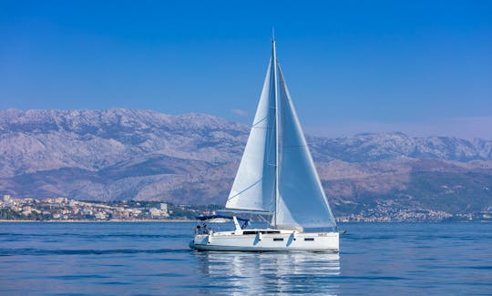 Sailboat rental in Split, Croatia - Beneteau Oceanis 38.1 (Anima Maris 2)