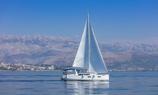 Aluguel de veleiro em Split, Croácia - Beneteau Oceanis 38.1 (Anima Maris 3)