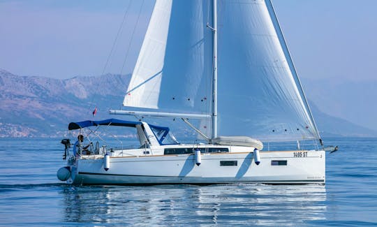 Sailboat rental in Split, Croatia - Beneteau Oceanis 38.1 (Anima Maris 3)