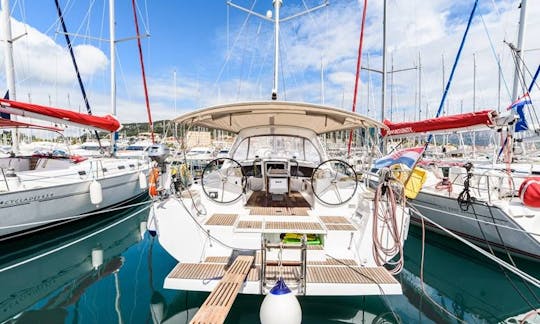 Sailboat rental in Split, Croatia - Oceanis Beneteau 48 (Gold One)