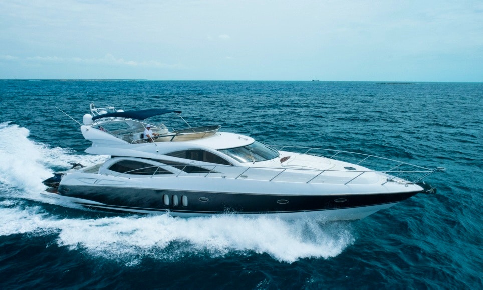 Charter 72 Sunseeker Manhattan Mega Yacht In Miami Beach Florida Getmyboat