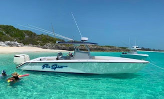 34-foot Venture Center Console Fishing / Snorkeling in Nassau