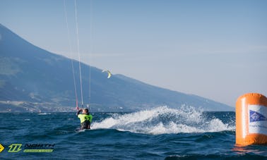 Experiência de kitesurf em Malcesine, Veneto