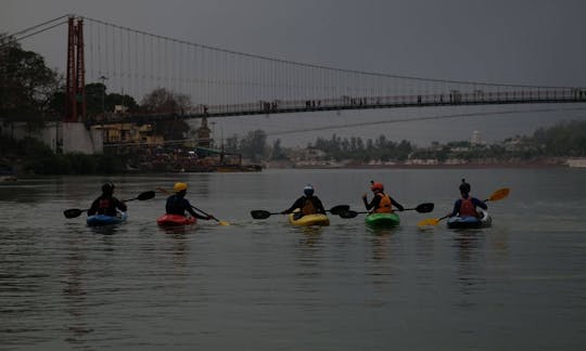 Curso de caiaque em Rishikesh, Uttarakhand